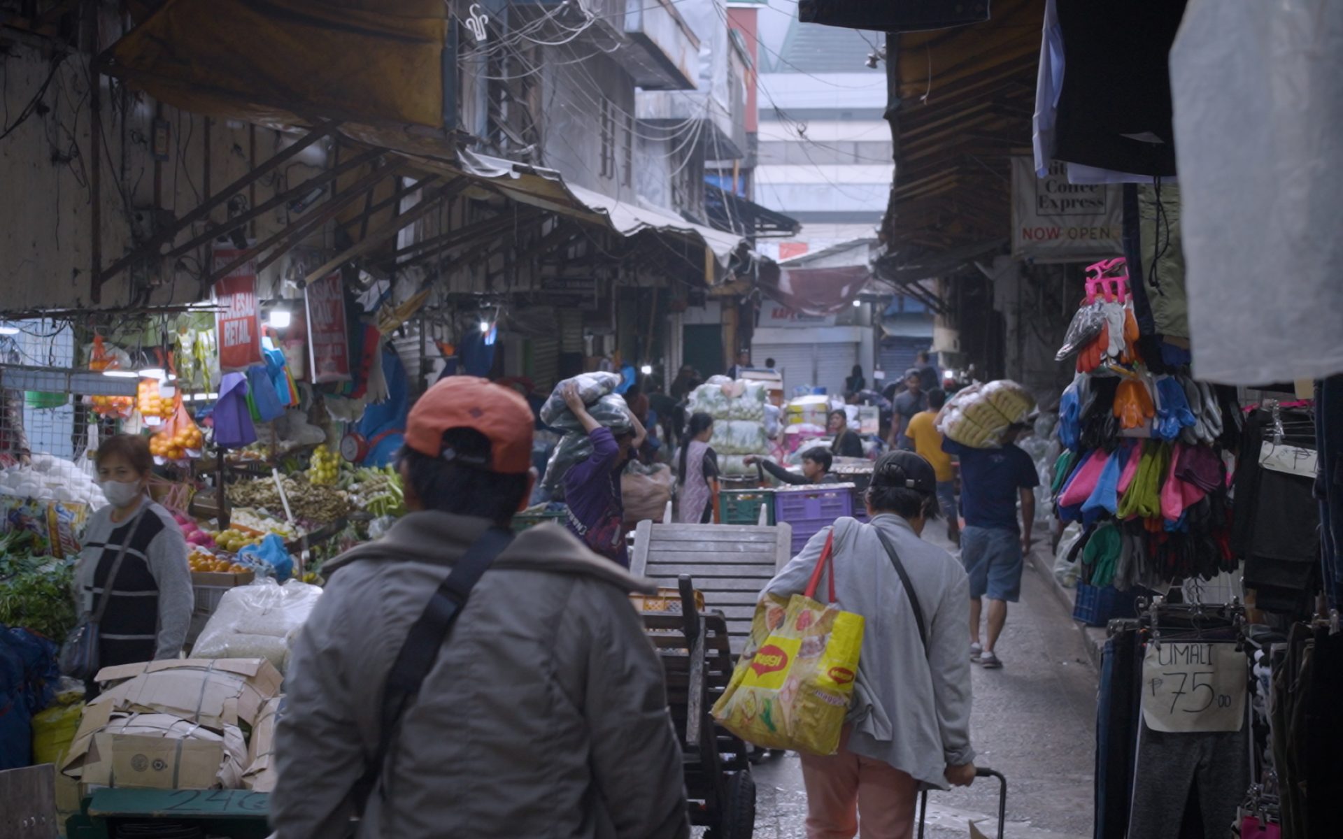 DocsByTheSea_Sample.00_03_18_00.Still019