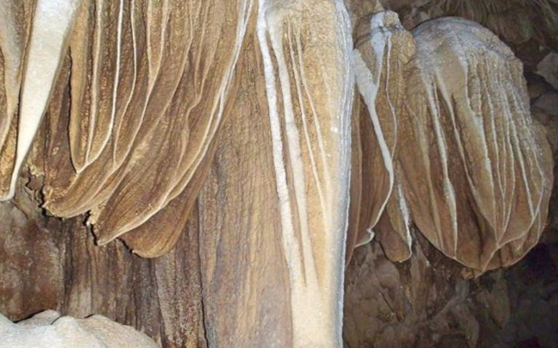 Exploring Lobo and Panaghoyan Samar - angel wings