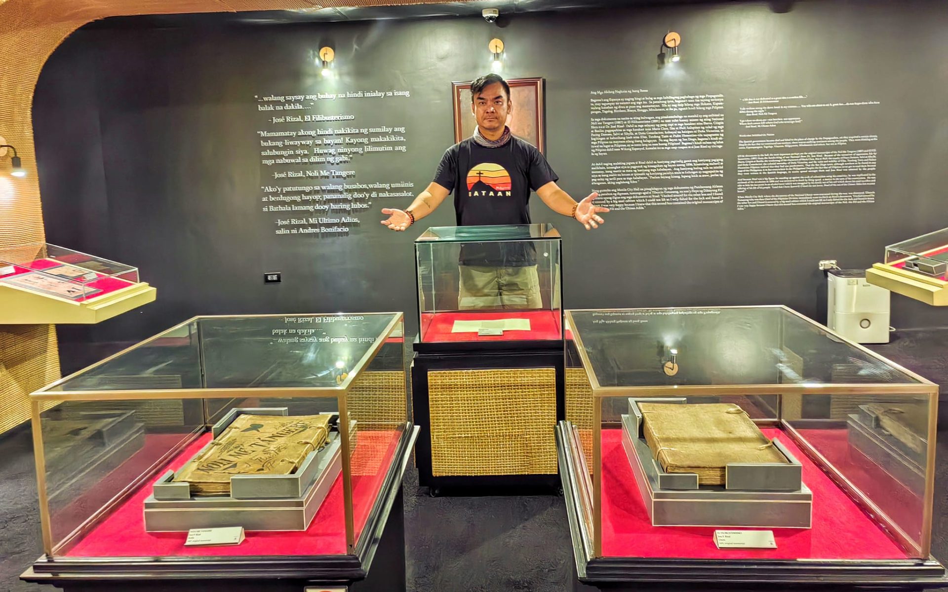 Rizals El Fili and Noli manuscripts