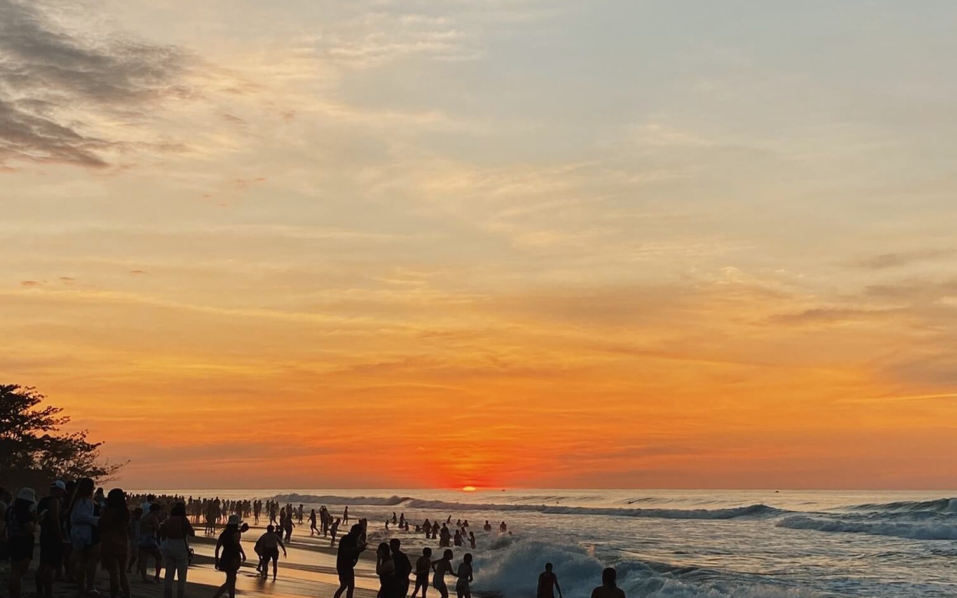 WHEN THE SEA LEARNED TO DANCE (2)